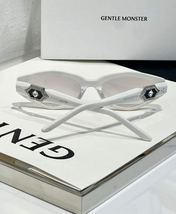 Picture of Gentle Monster Sunglasses _SKUfw66670352fw